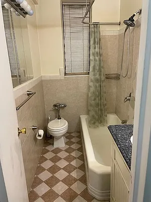 Rented by Apartment Luxe Realty Group, Inc | media 24