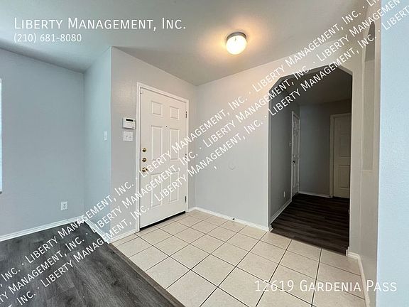 3rd image of 12619 Gardenia Pass