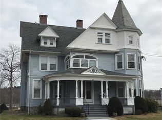 175 Minerva St APT 3A, Derby, CT 06418