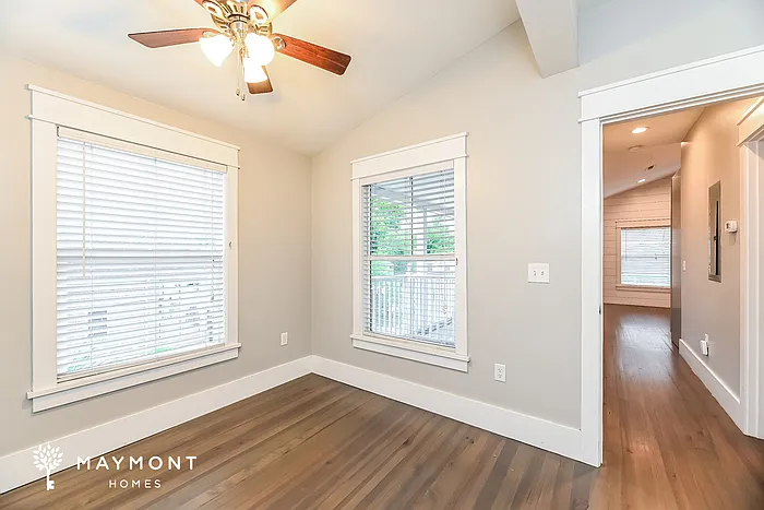 2 bed, 2.0 bath, 584 sqft, $2,095 — Photo 3