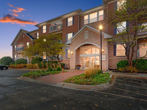 (undisclosed Address), Geneva, IL 60134