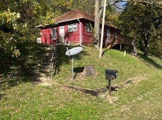 593 1850e St, Versailles, IL 62378