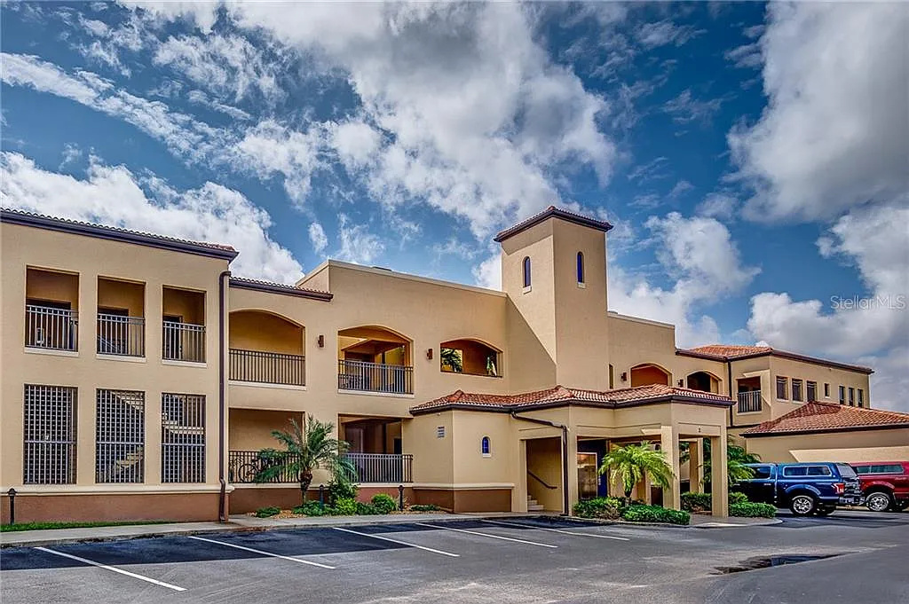 2 bed, 1477 sqft, $4,500 — Photo 1