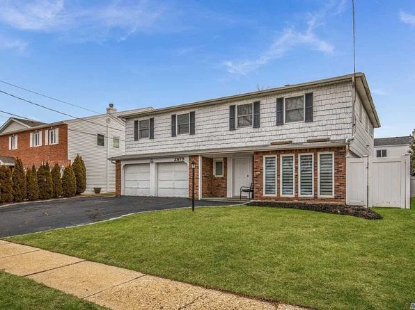 2979 Cheryl Rd Merrick Ny 11566 Zillow