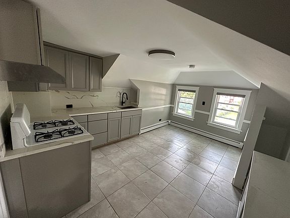 5th image of 258 Mercer St Floor 2