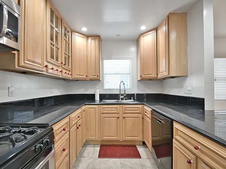 4938 Pearce Ave — Photo 6