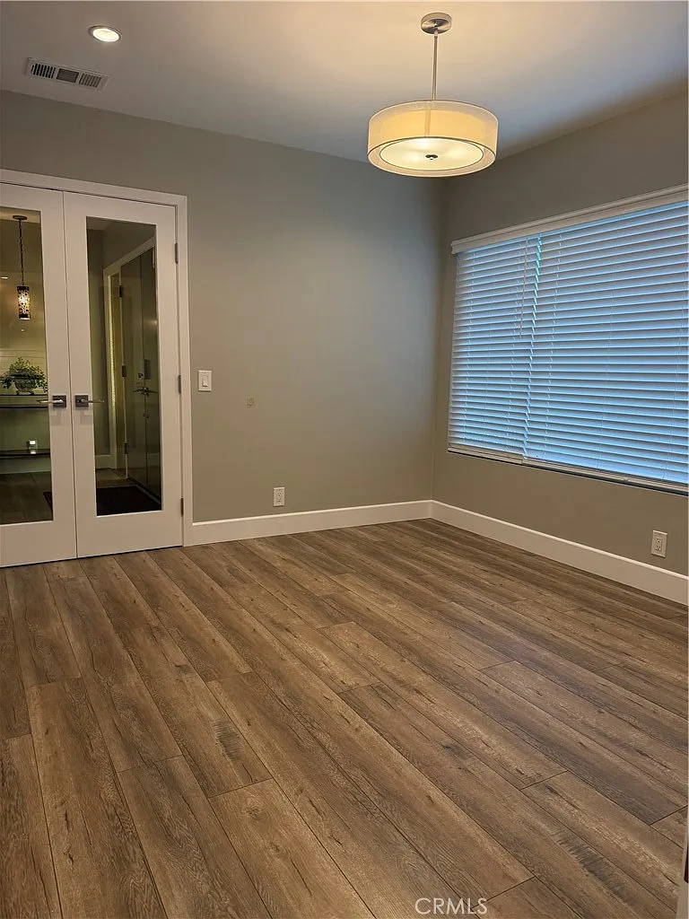 3 bed, 2305 sqft, $6,000 — Photo 2