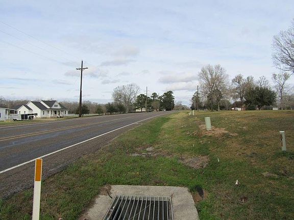 4th image of 5379 Fm 563 Rd