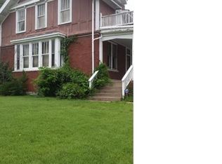5941 W Cabanne Pl, Saint Louis, MO 63112