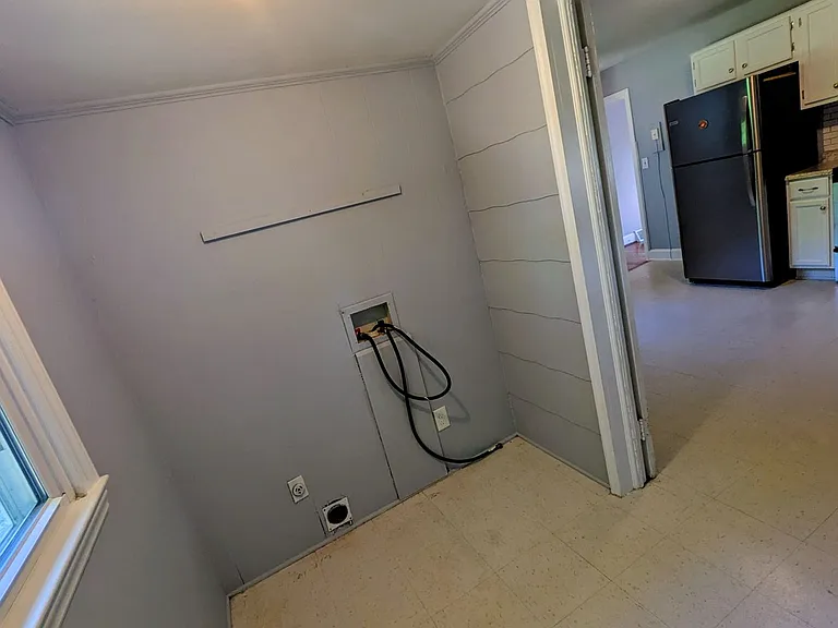 605 Oakhurst St — Photo 13