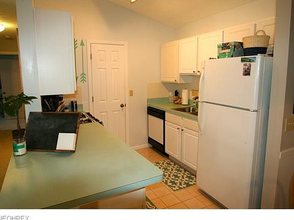 4th image of 2914 Shakespeare Ln