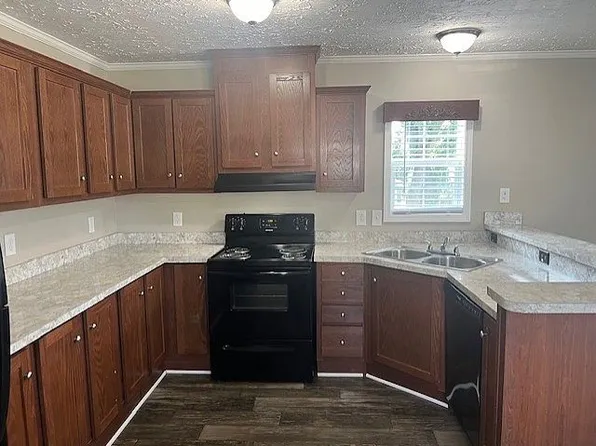 724 Creek Ridge Rd Rent Only, Greensboro, NC 27406