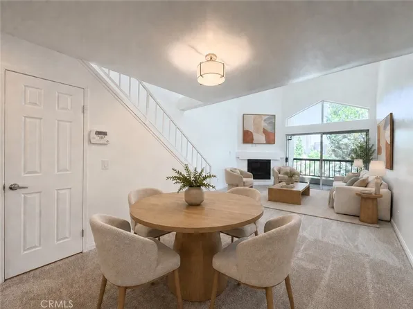 21500 Burbank Blvd APT 328, Woodland Hills, CA 91367
