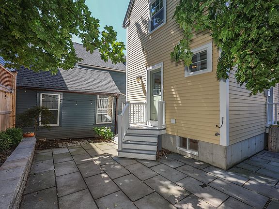 3rd image of 282 Hanover Street