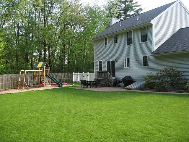 2nd image of 15 Thurstons Dr