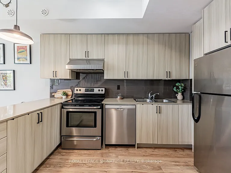 68 Winston Park Blvd #60 — Photo 6