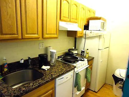 2 bed, 600 sqft, $3,800 — Photo 4