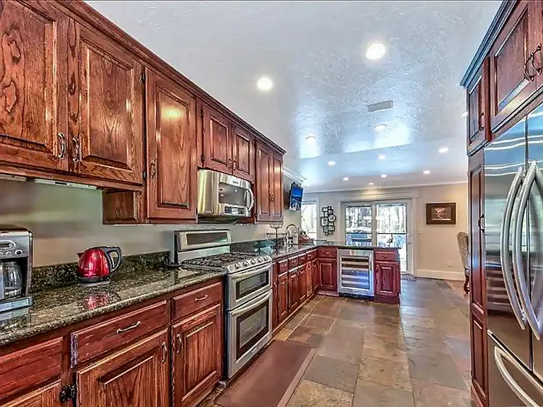 1062 Myron Dr — Photo 19