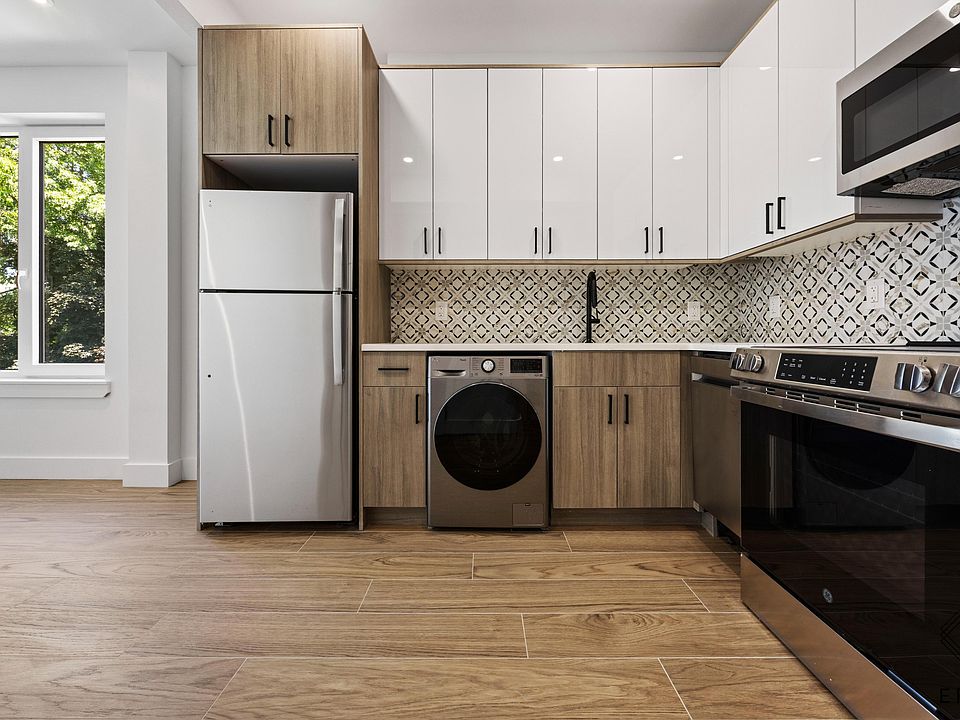 1st image of 363 Hawthorne St #2R