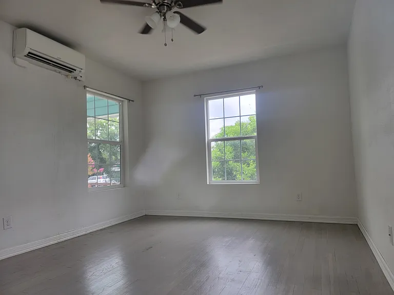 2625 Cincinnati Ave — Photo 11