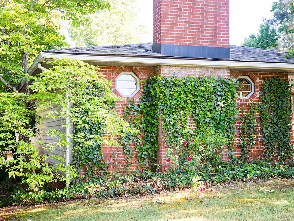 1st image of 502 Fairview Dr