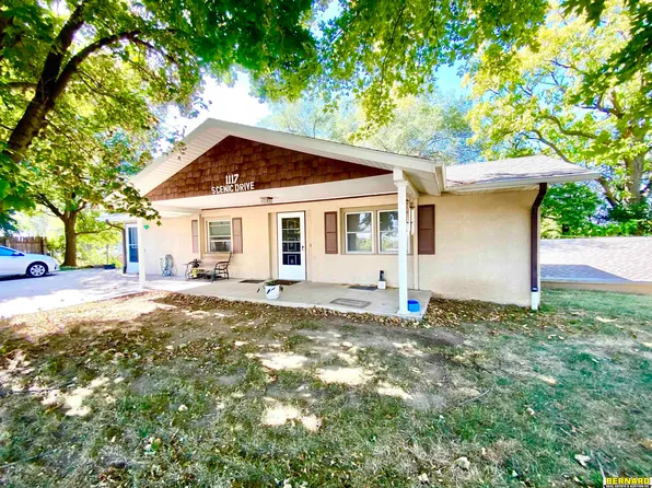 1117 Scenic Dr, Nebraska City, NE 68410