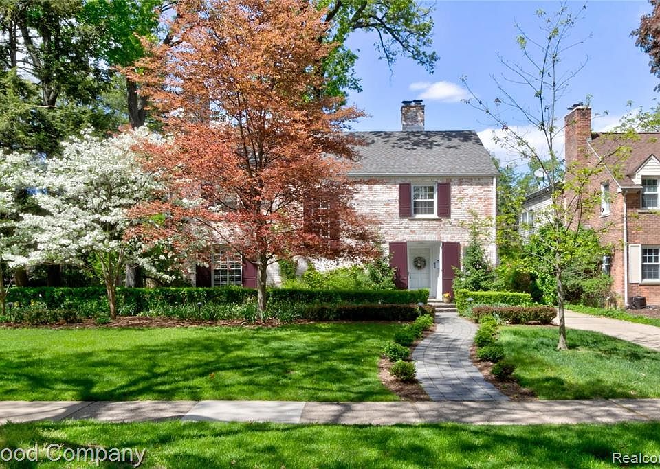 24 Cambridge Blvd, Pleasant Ridge, MI 48069 Zillow