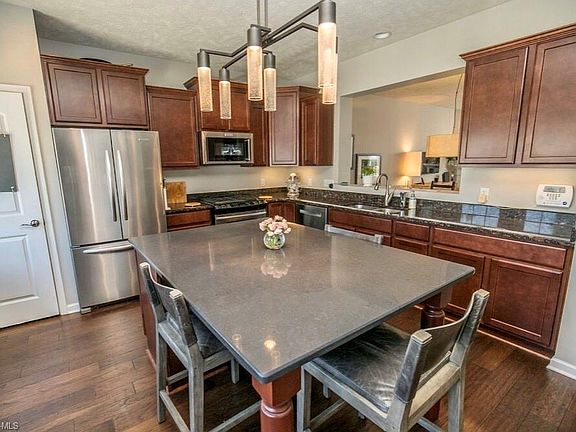 2nd image of 6620 Park Pointe Ct