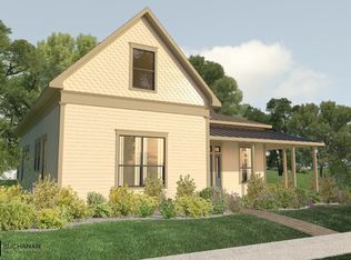 218 W Worth St, Grapevine, TX 76051