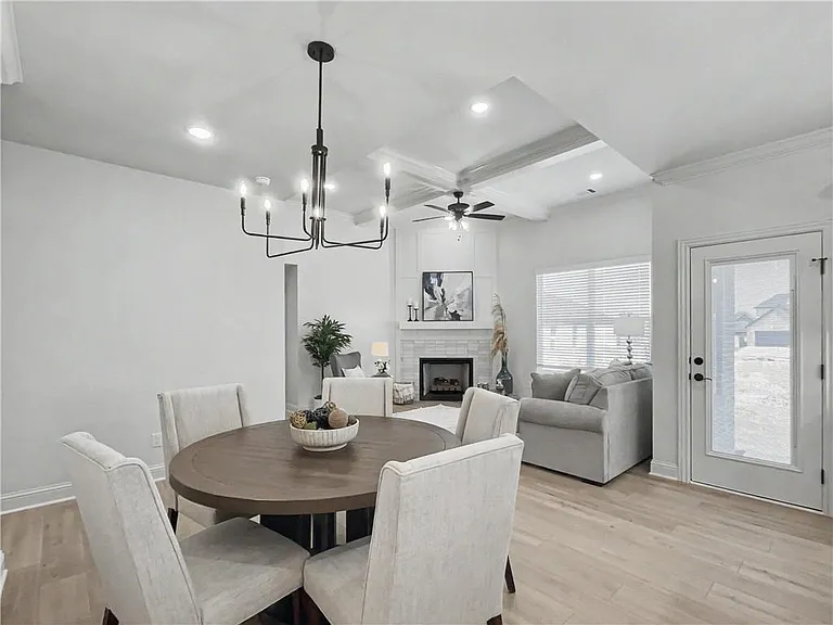 6800 Basswood Ave — Photo 2