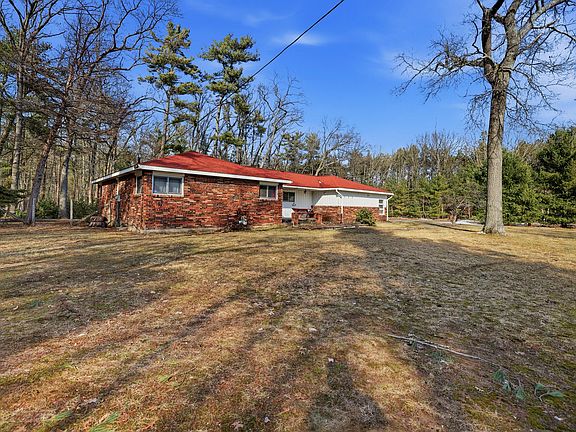 2nd image of 5020 W River Rd