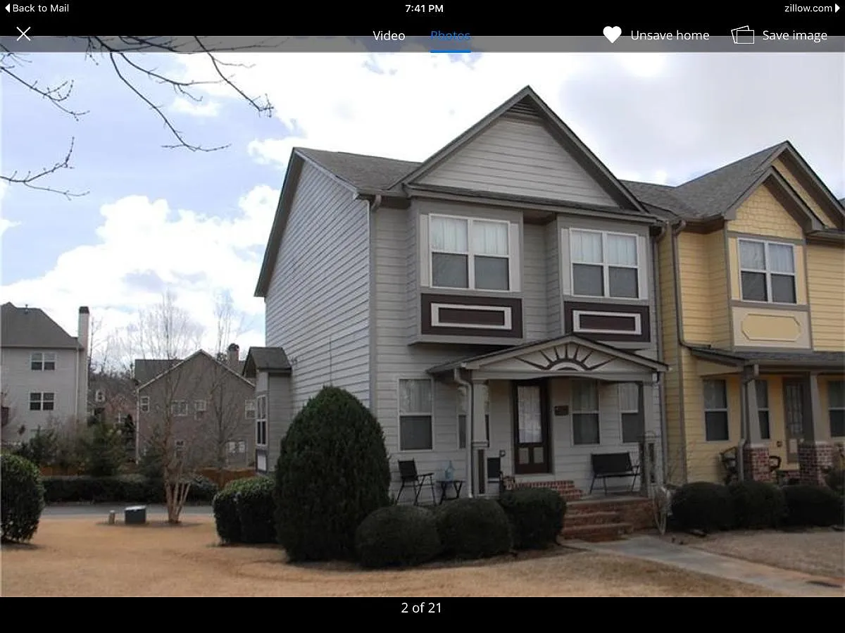 3 bed, 2382 sqft, $2,000 — Photo 1