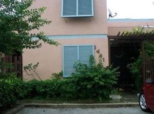 1441 W Fairway Rd, Pembroke Pines, FL 33026