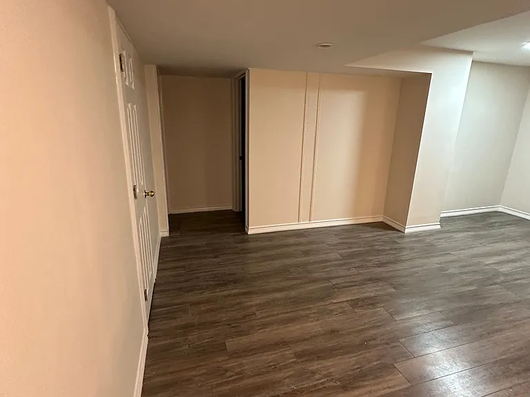 25 Fitzwilliam Ave #BASEMENT — Photo 14