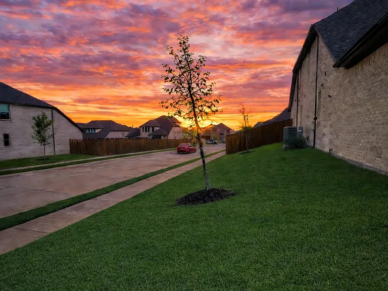 1731 Tombstone Dr — Photo 26