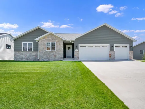 717 Drumlin COVE, Kewaskum, WI 53040