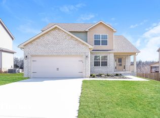 709 Banister Dr, Clarksville, TN 37042