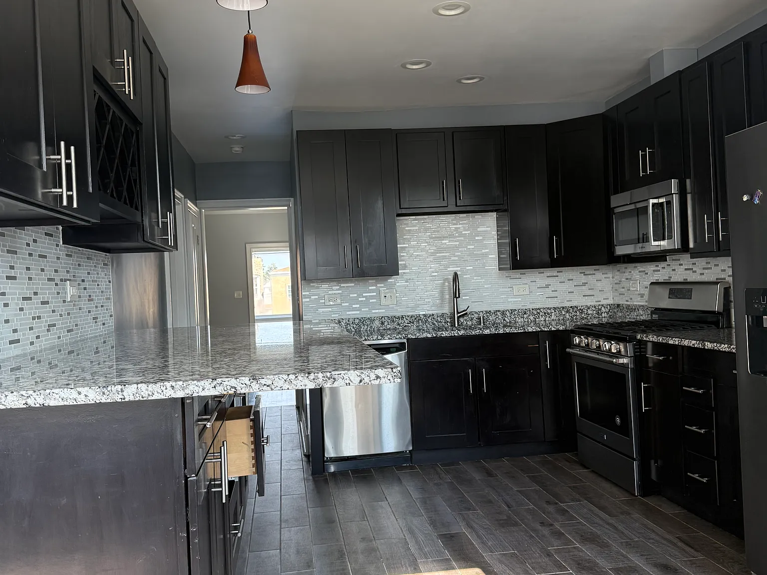 4153 W Nelson St — Photo 1