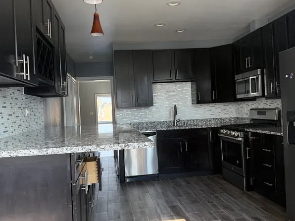 4153 W Nelson St, Chicago, IL