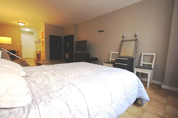 Rented by Citi Habitats | media 7