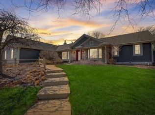 1275 Ridge Rd, Waukesha, WI 53186