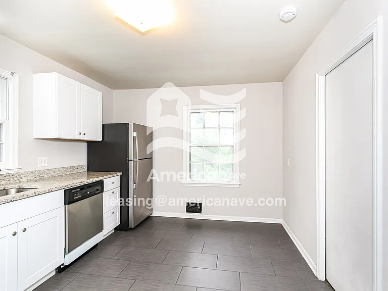 61171_005_kitchen_6.jpg
