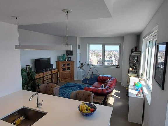 3rd image of 29-22 Northern Blvd #2304
