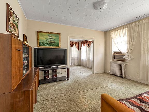 2nd image of 70-20 72nd St #2FAM