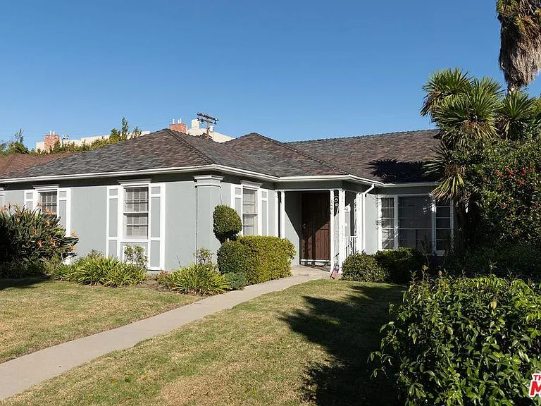1240 Peck Dr — Photo 1
