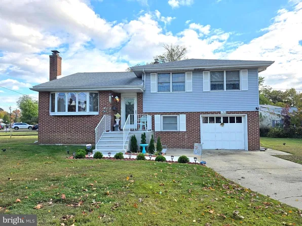 120 E Center Ave, Maple Shade, NJ 08052