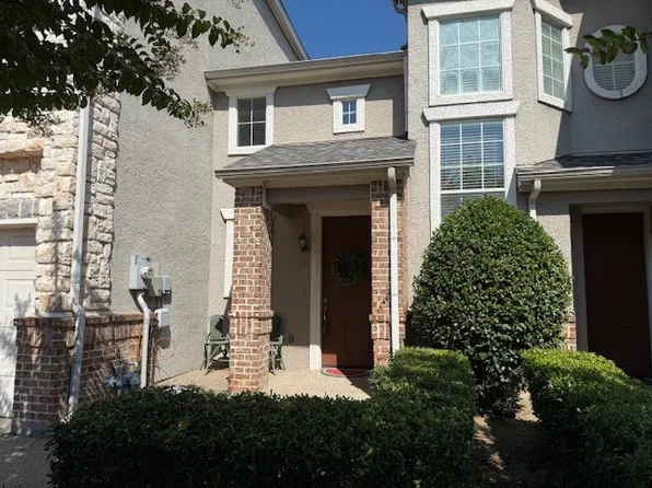 2517 Champagne Dr, Irving, TX 75038