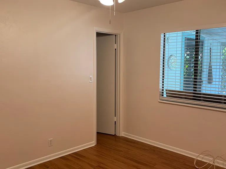 8481 NW 42nd Cir — Photo 8