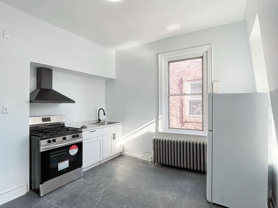 1st image of 4210 W Girard Ave #3