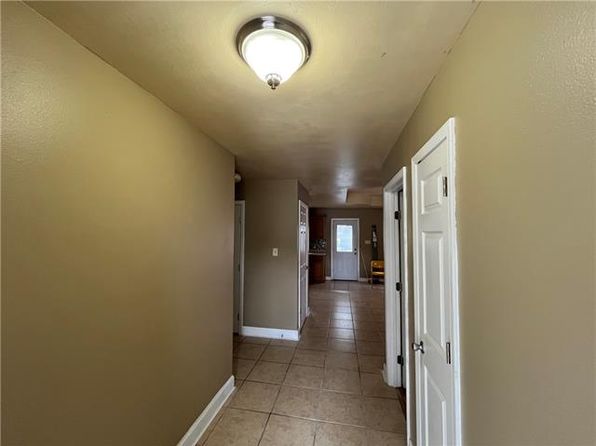 6165 E Lamar St, Bay St Louis, MS 39520